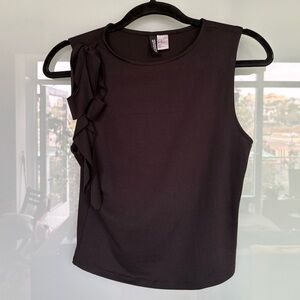 H&M Sleeveless Ruffle Detail Top - Black